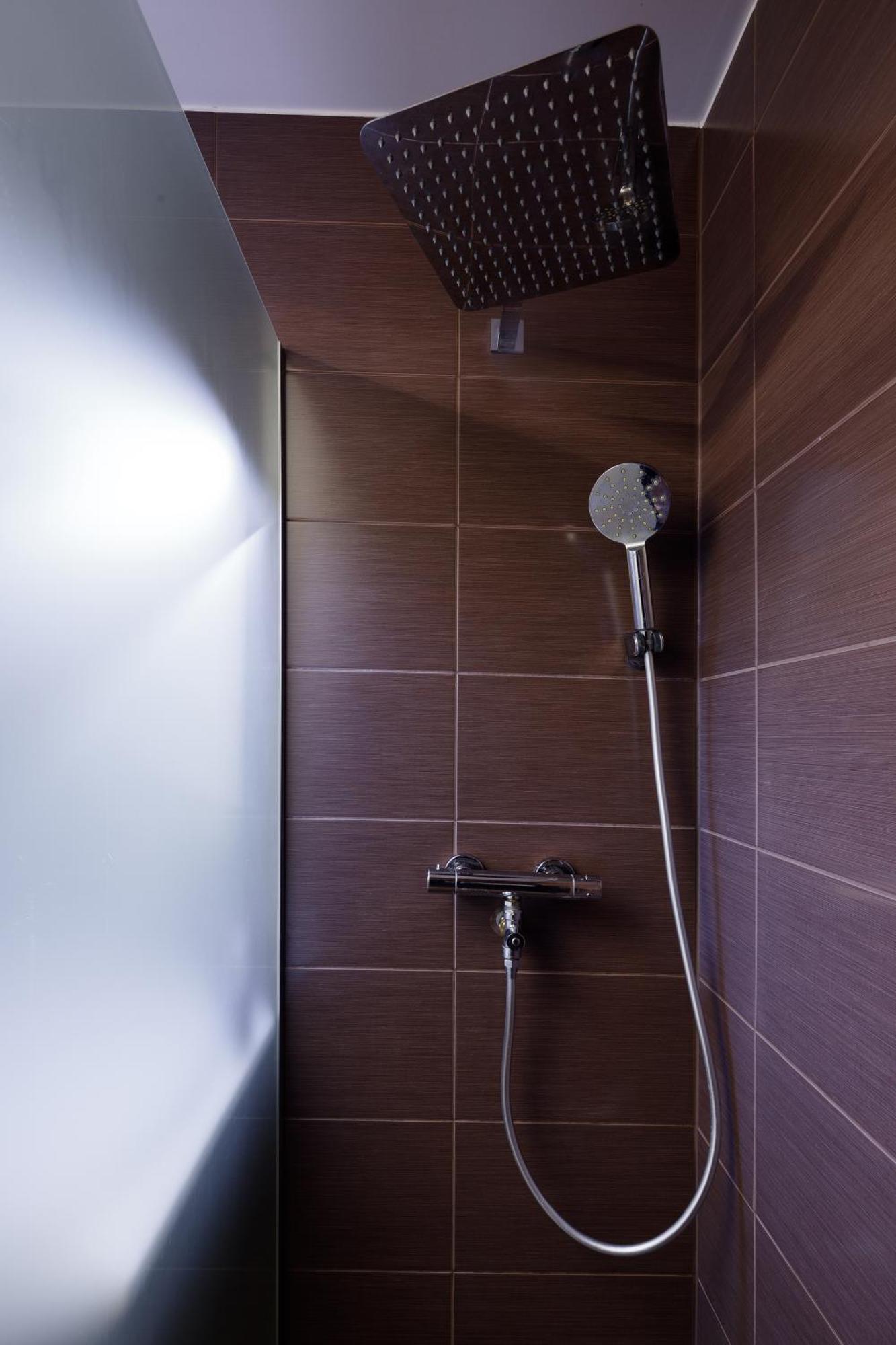 Brivibas Yard Apartment With Parking In City Center Riga Ngoại thất bức ảnh